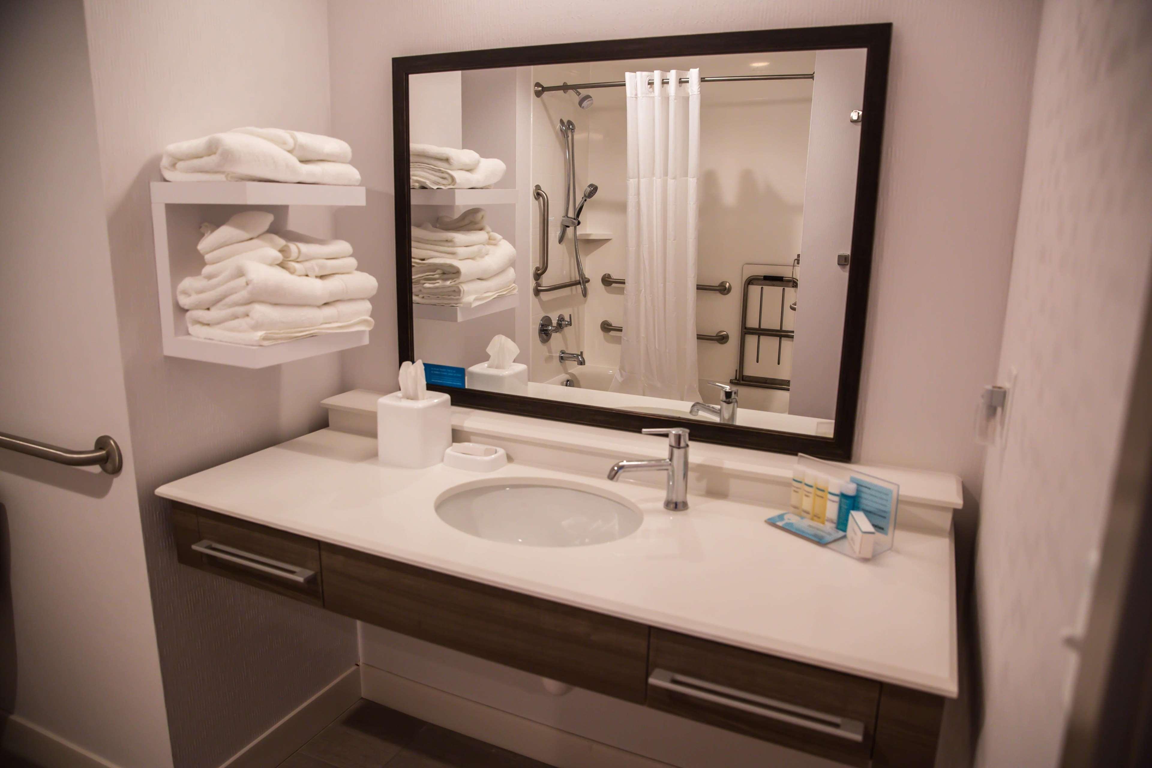 Hampton Inn-Pontiac Bagian luar foto