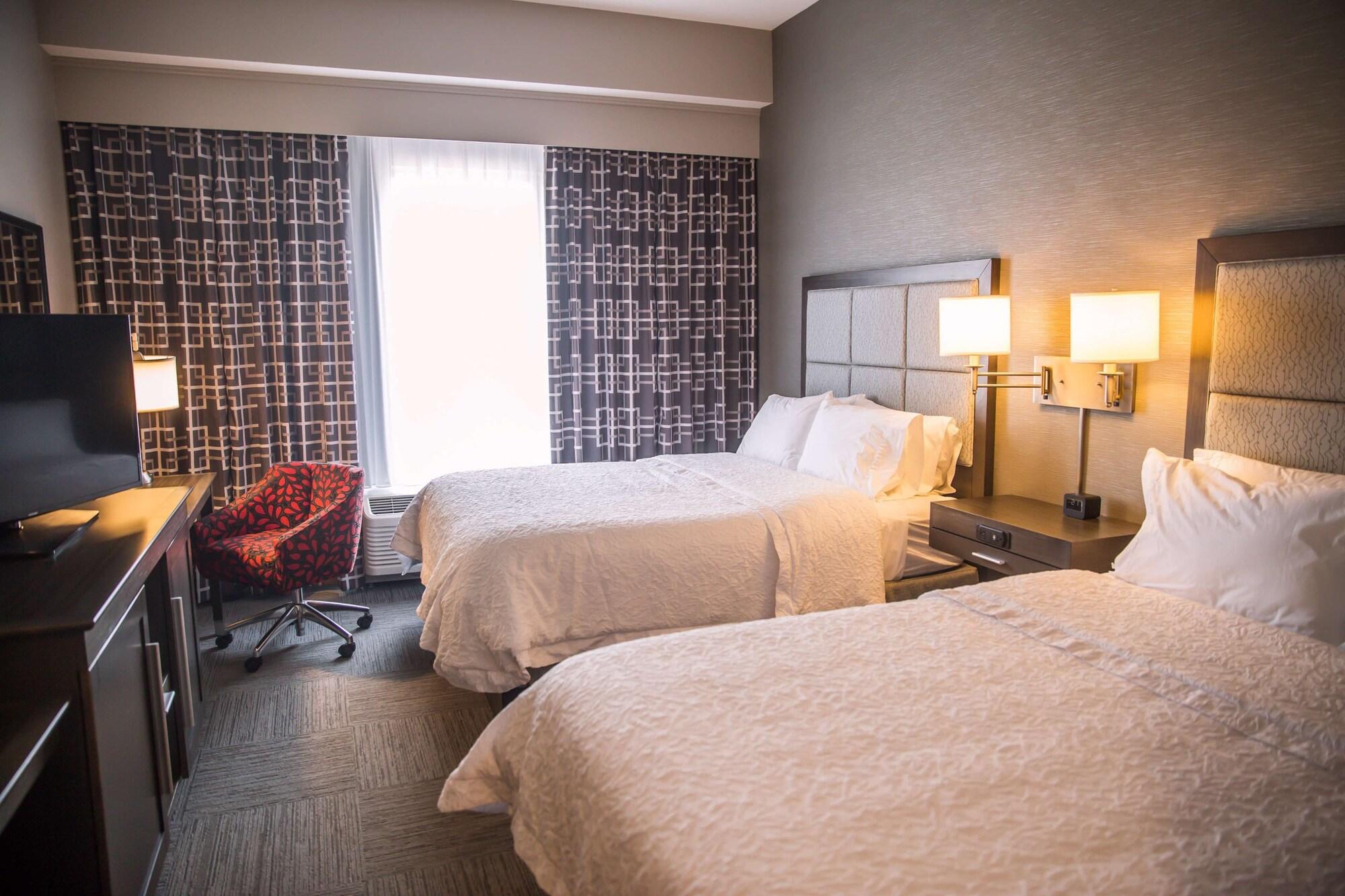 Hampton Inn-Pontiac Bagian luar foto